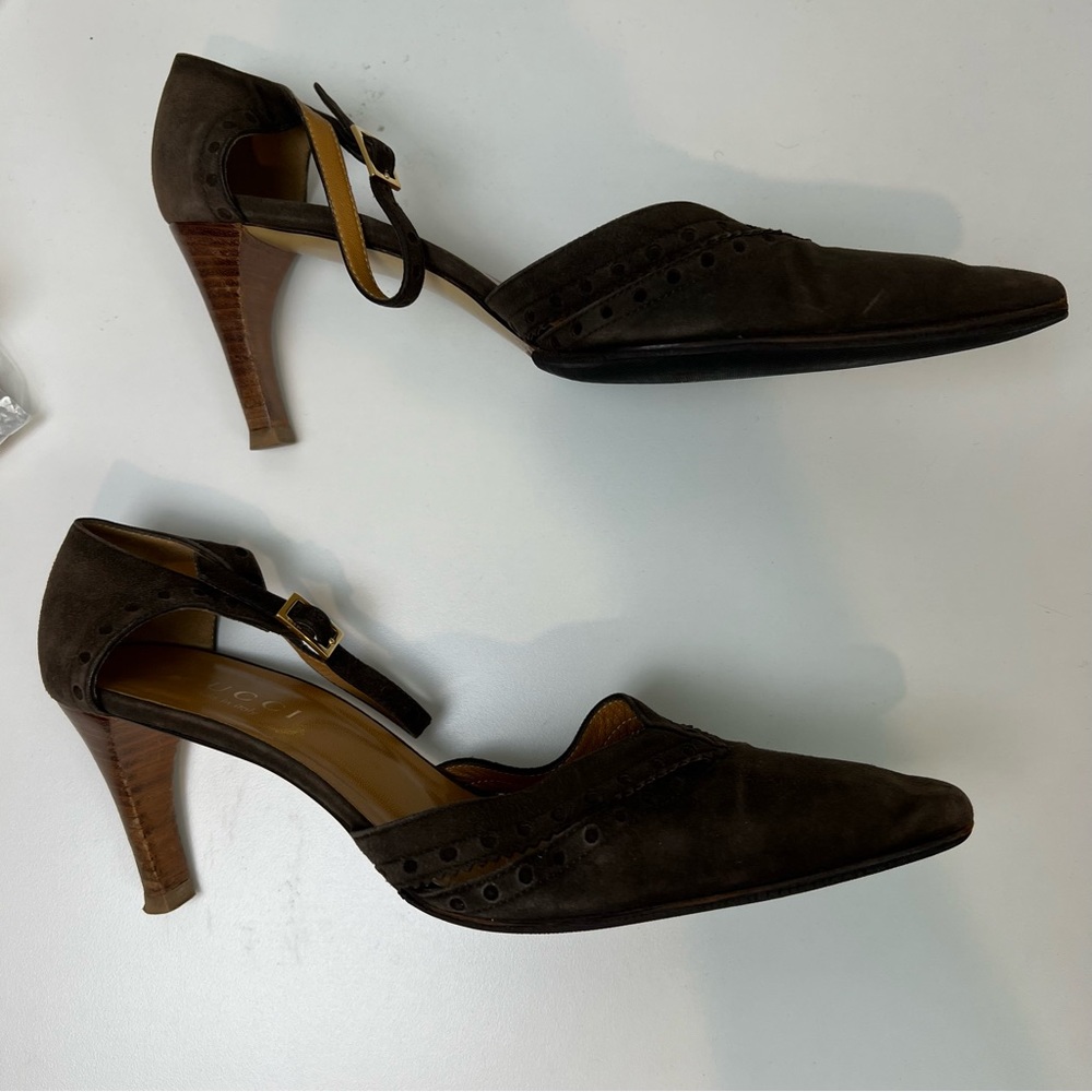 Vintage Gucci Brown Suede D’Orsay Ankle Strap Brogue Trim Wood Pumps